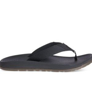 NWT Chaco lowdown flip men's size 10 black